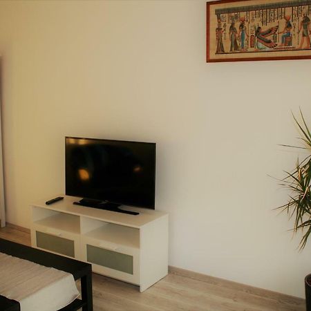 Casa Peterfi - Apartment With 3 Bedrooms And Spacious Living Room Тиргу-Муреш Екстер'єр фото